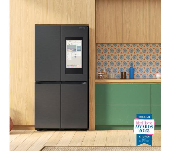Samsung Family Hub RF65DG9H0EB1EU Black Fridge Freezer with smart features