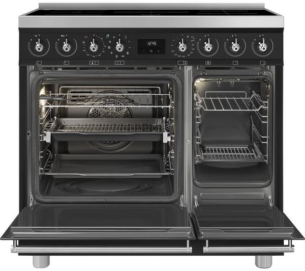 SMEG C92IPMB2 90cm Induction Cooker in a modern kitchen setting