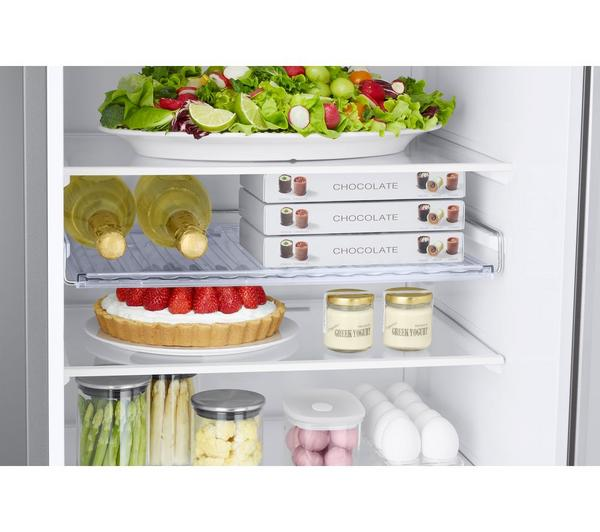 Samsung Series 8 SpaceMax Silver Fridge – Sleek and spacious modern kitchen appliance